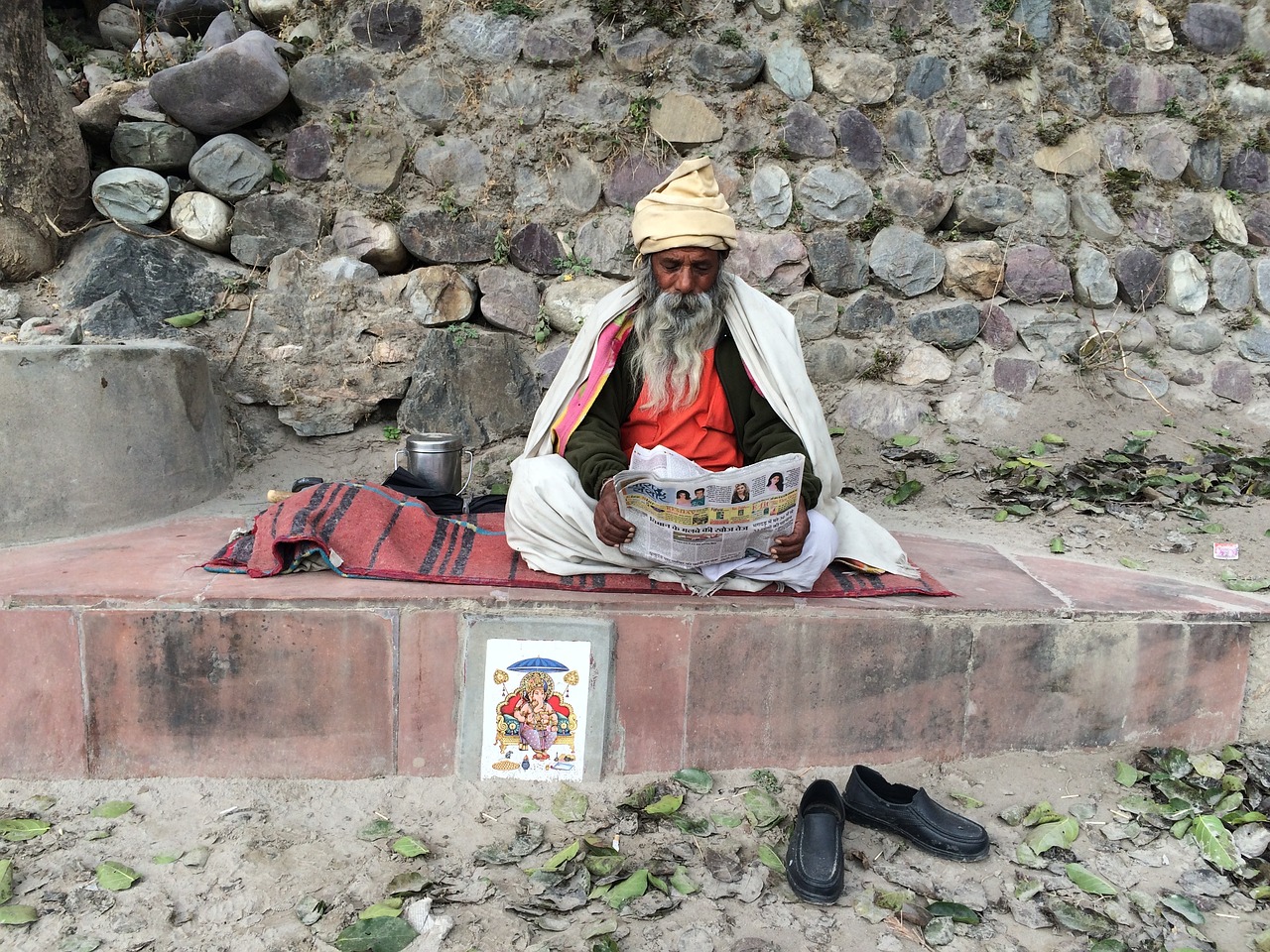 india shaman man free photo