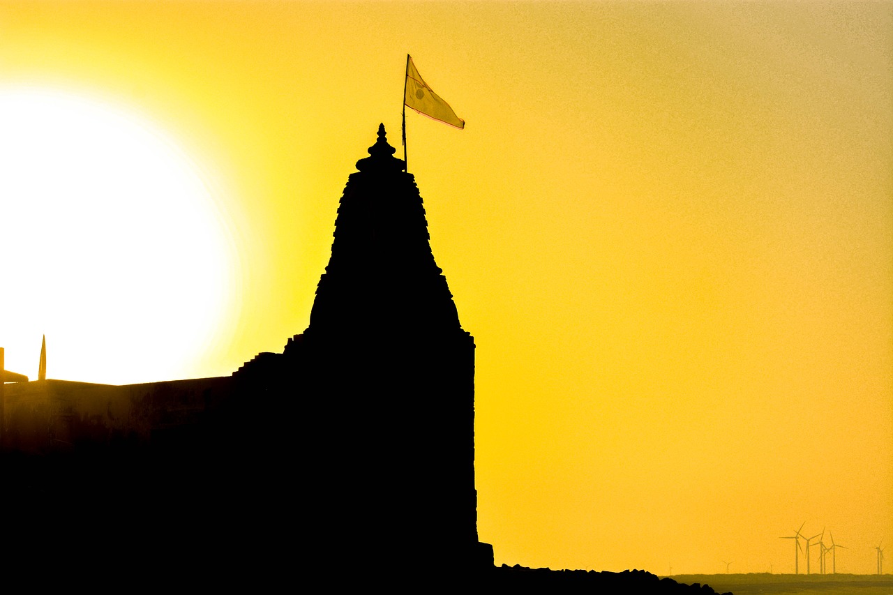 india  temple  temple flag free photo