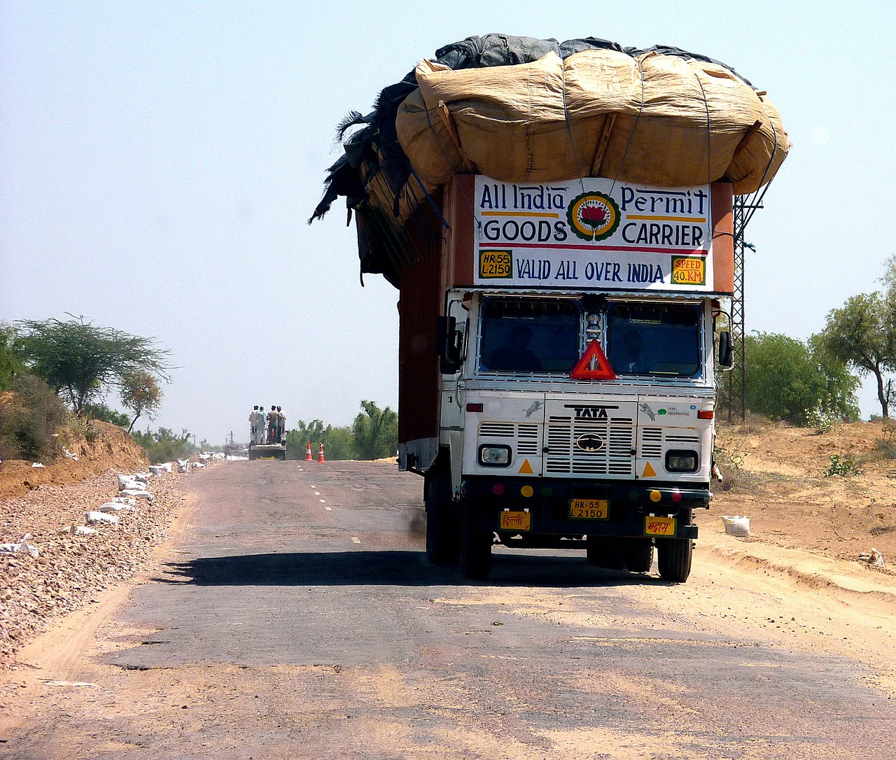 india overloaded truck free photo