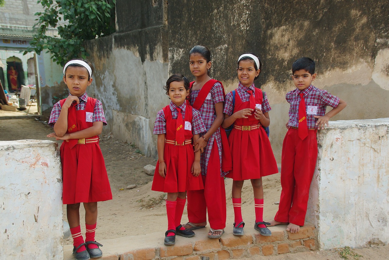 india schoolchildren children free photo