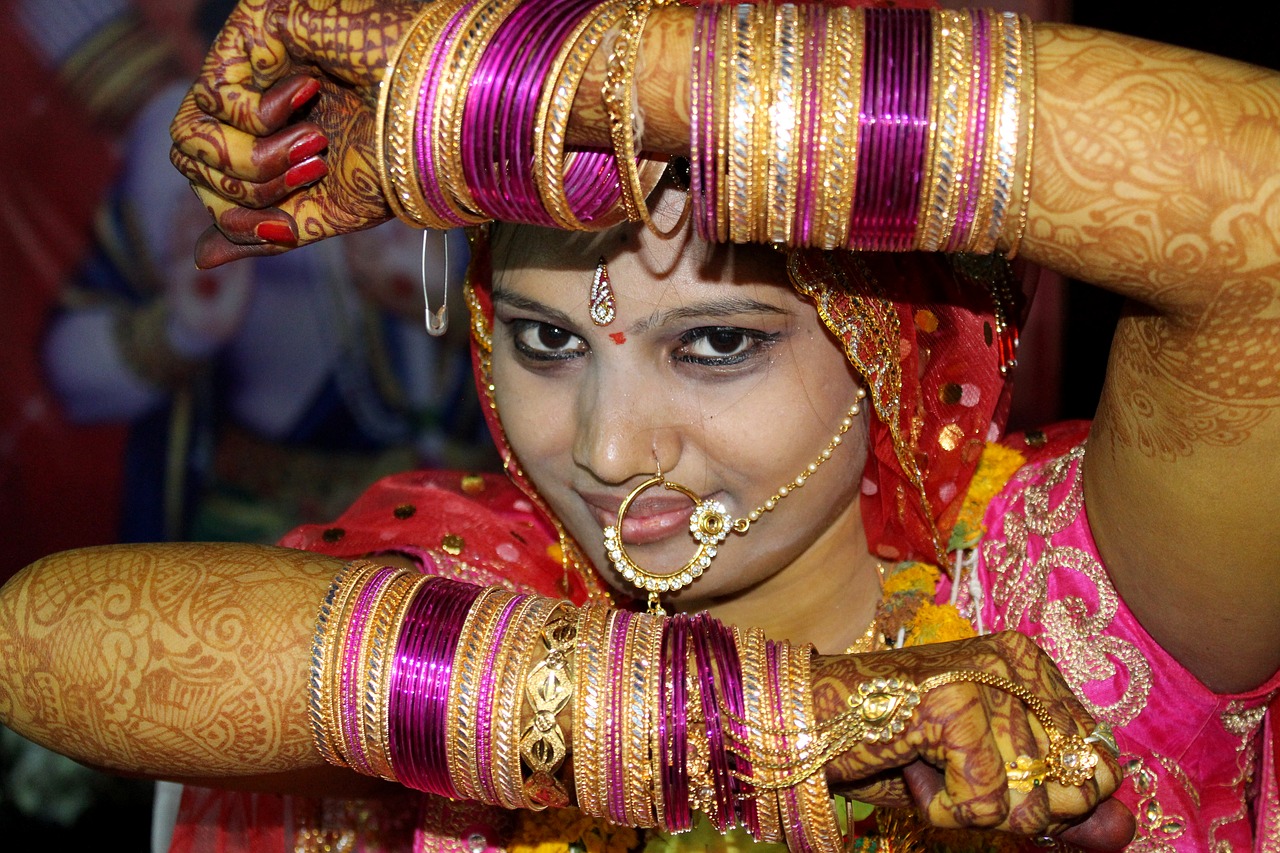 indian bride  bride make up  bride free photo