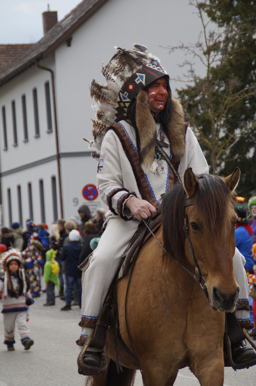 indians horse ride free photo