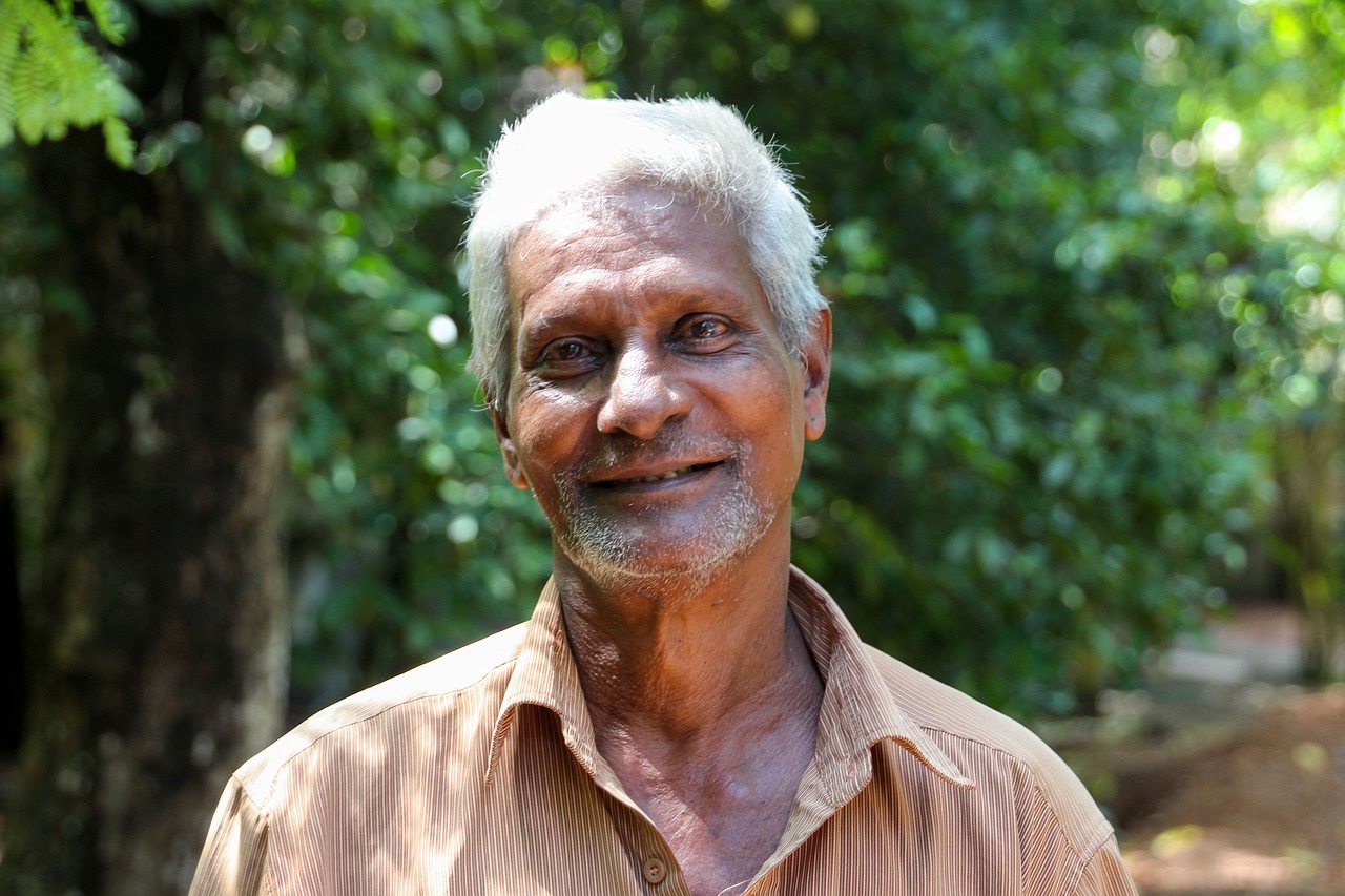 indians old man white hair free photo