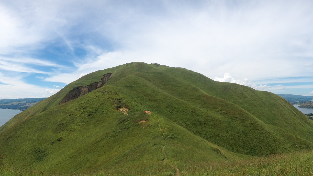 indonesian samosir lake toba free photo