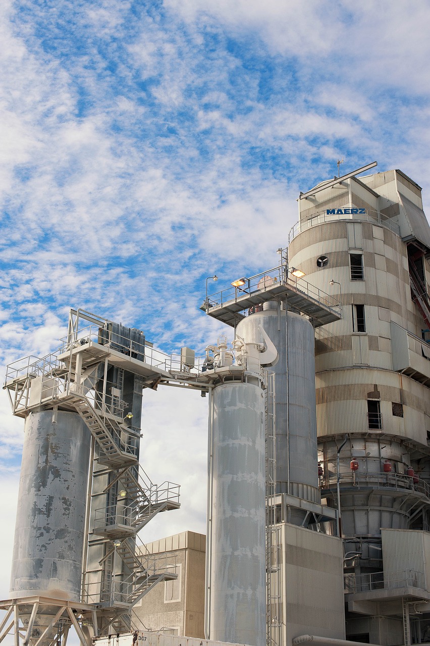 industrial building himmel free photo