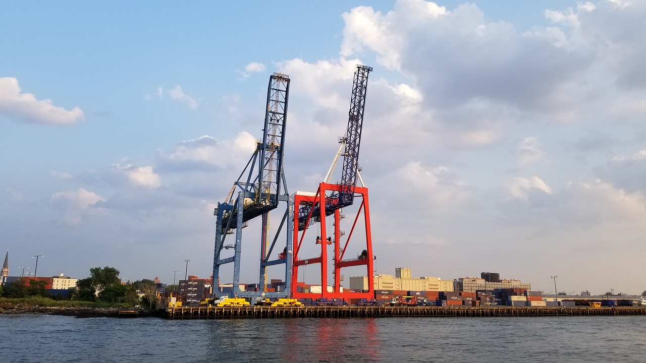 industrial  port  nyc free photo