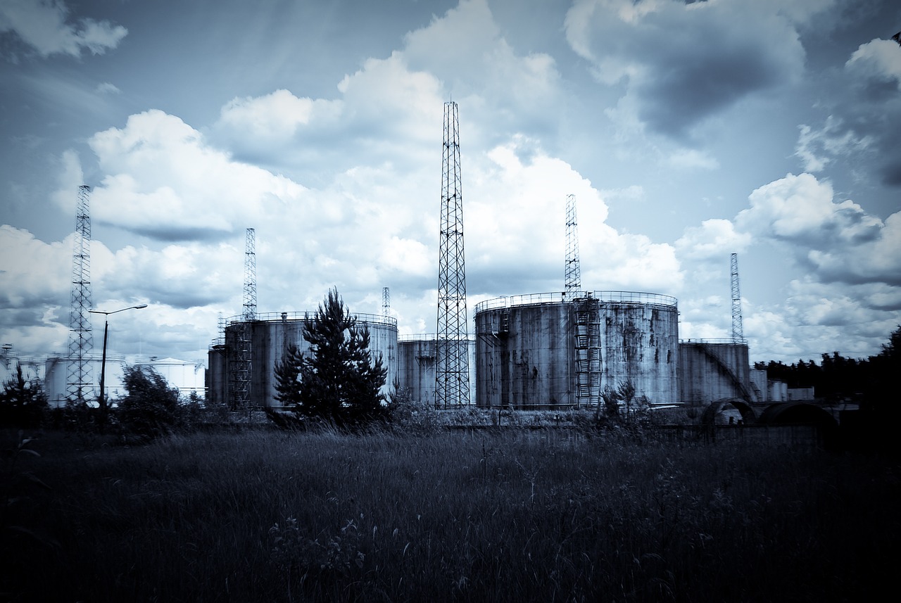 industrial oil terminal silos free photo
