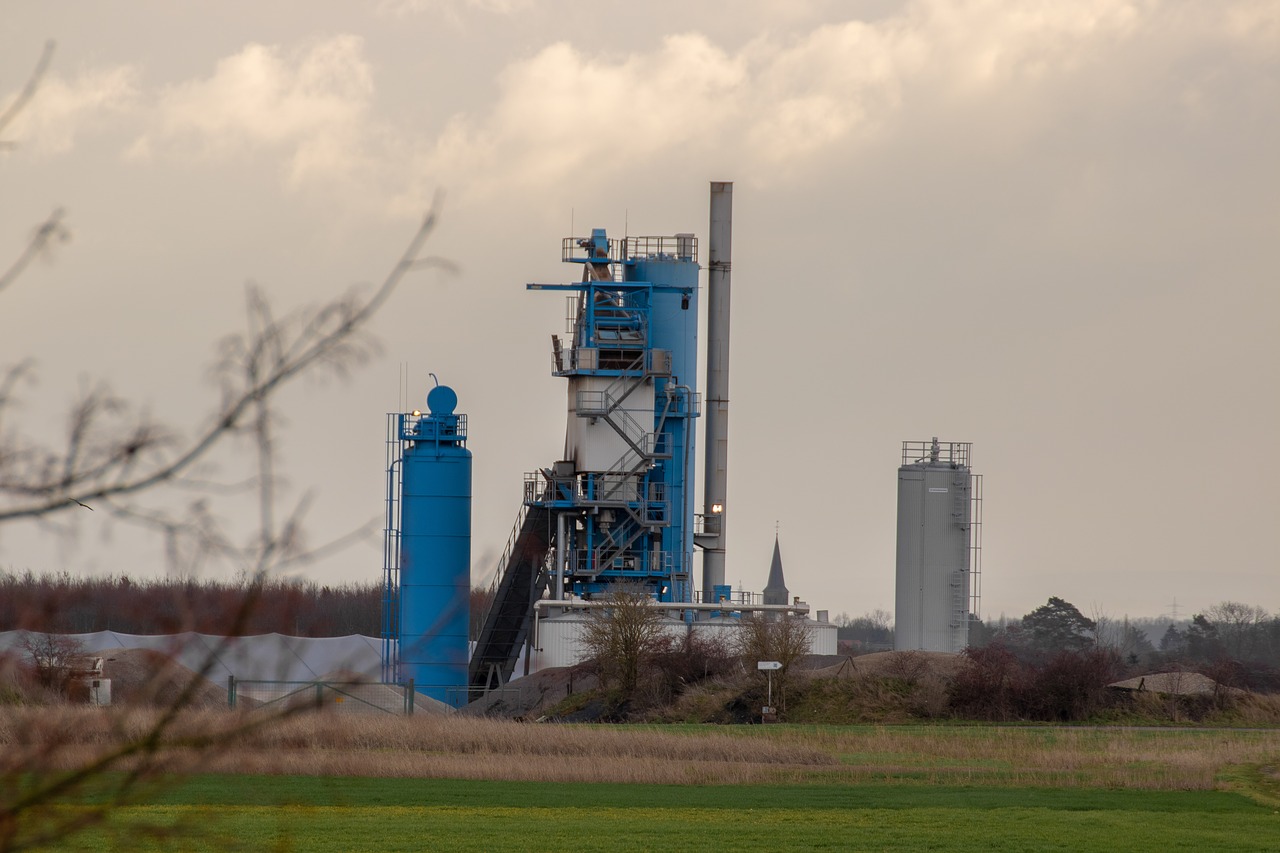 industry  factory  industrial plant free photo