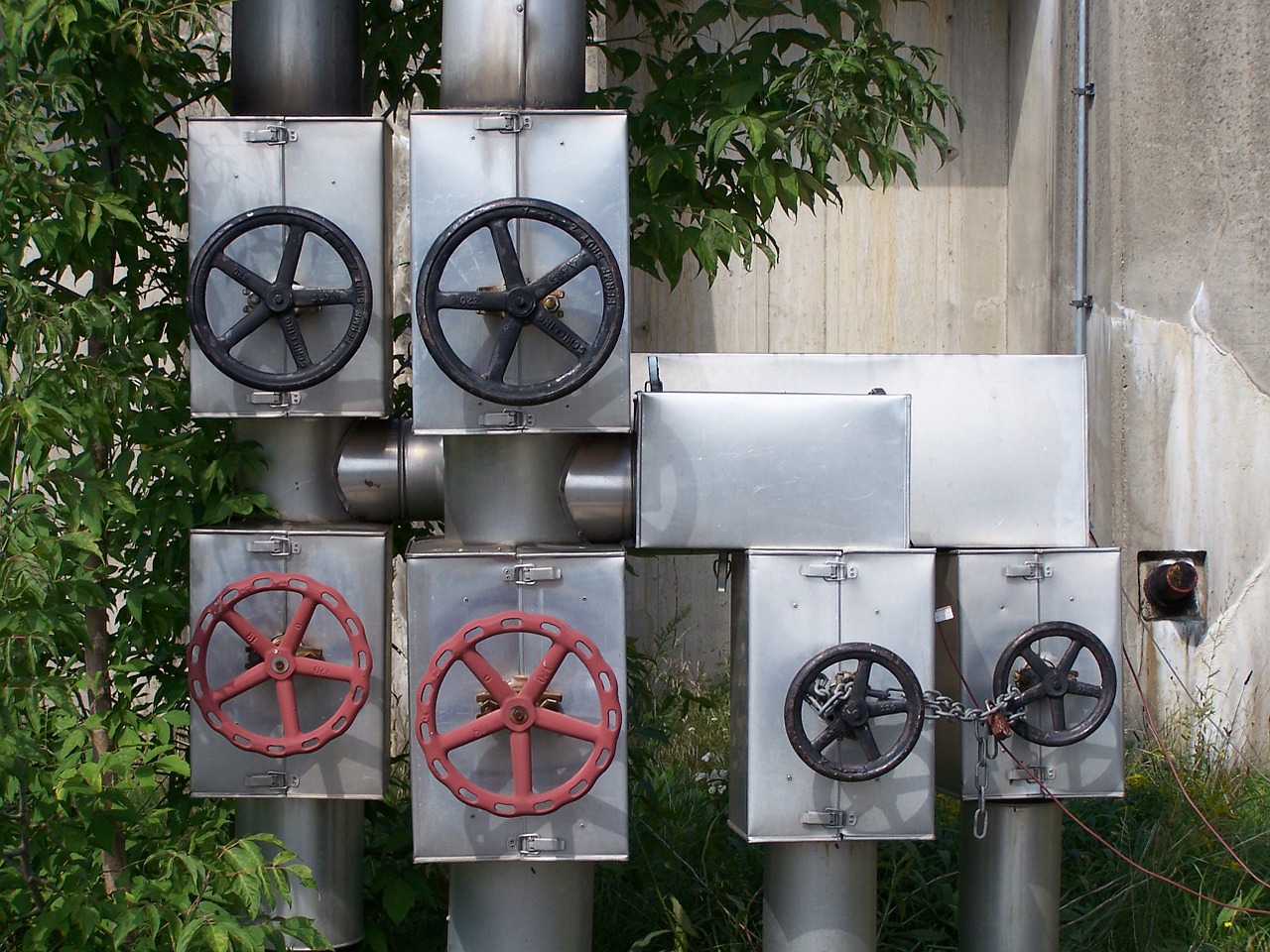 industry shut-off valves berlin free photo