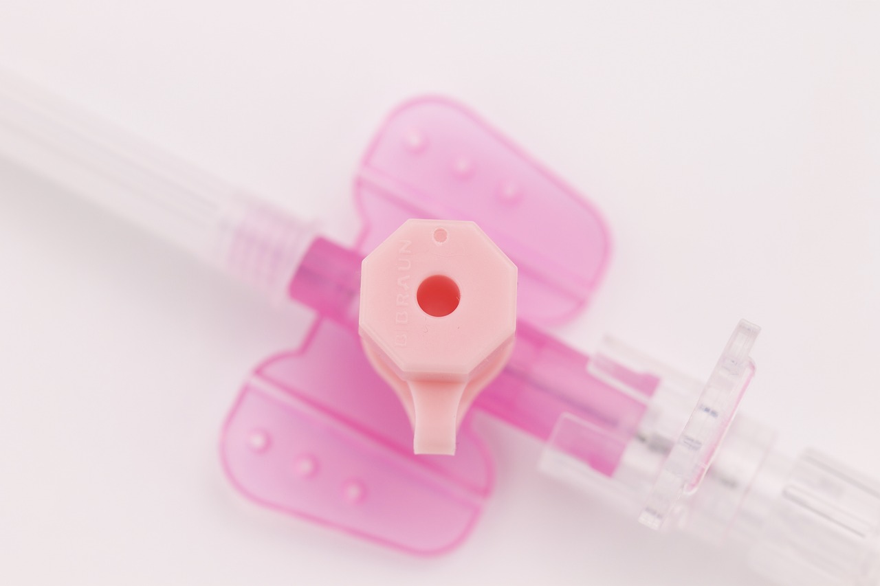 infusion needle pink free photo
