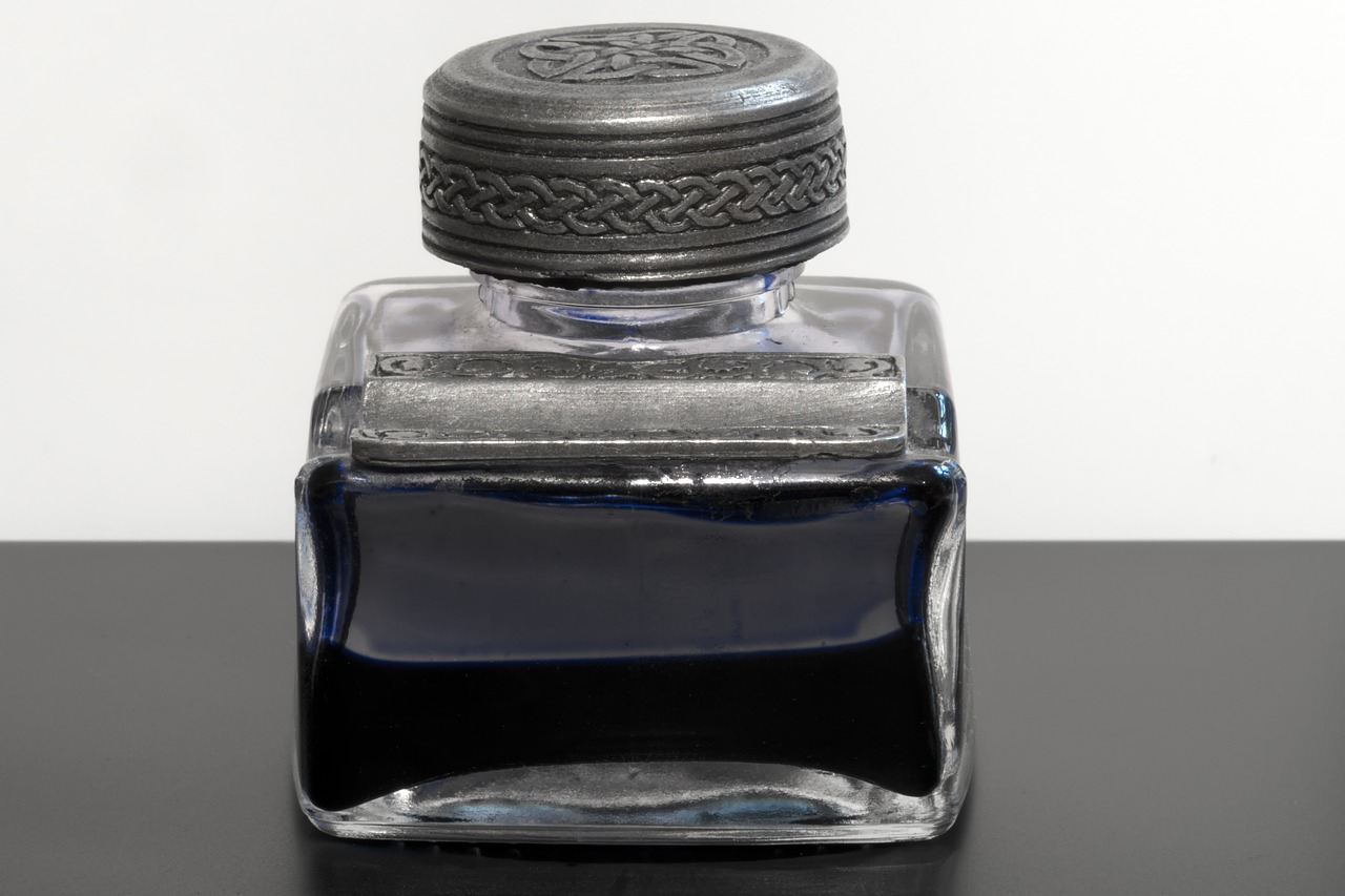 inkwell ink blue free photo