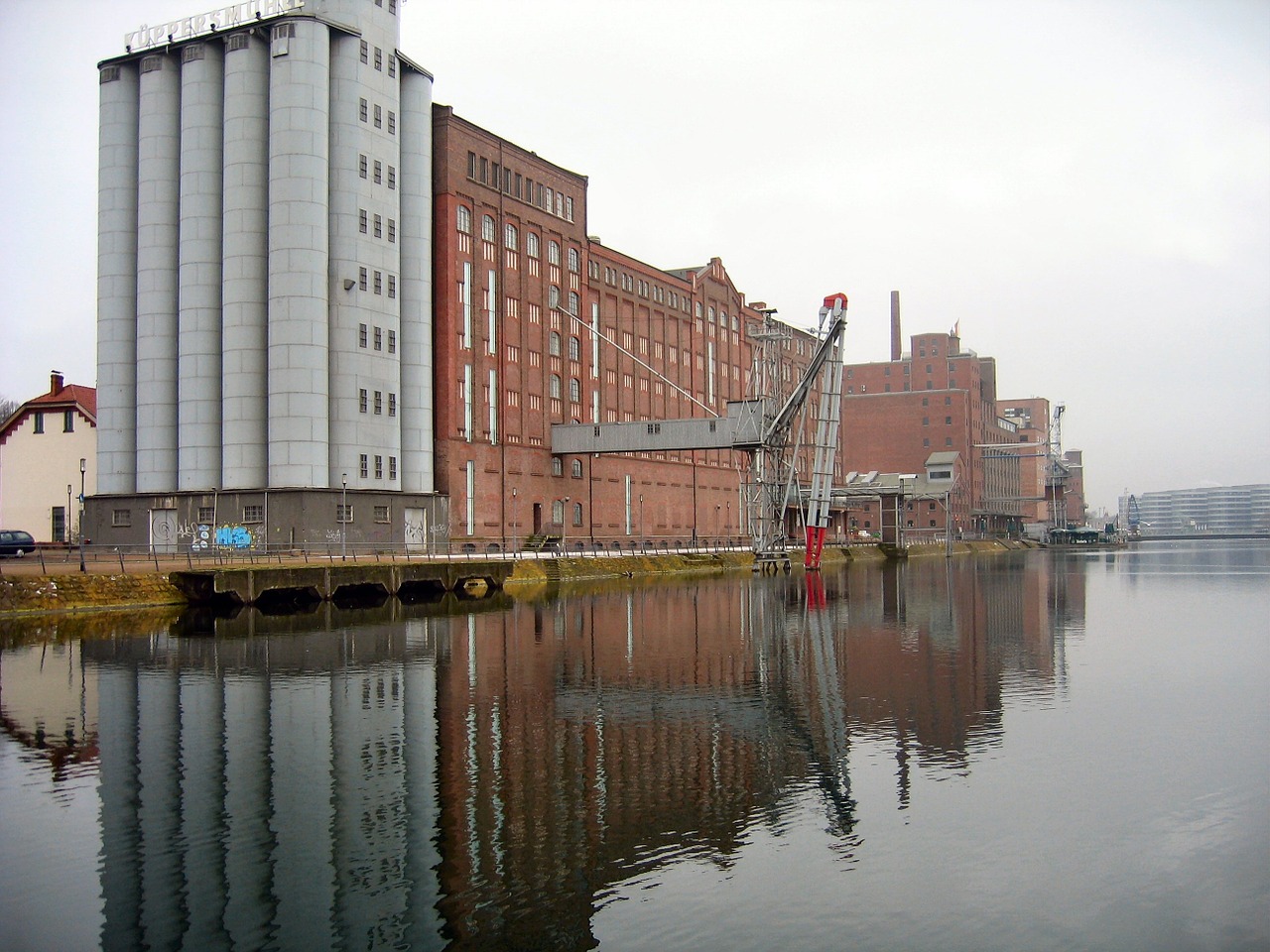 inner harbour duisburg port free photo