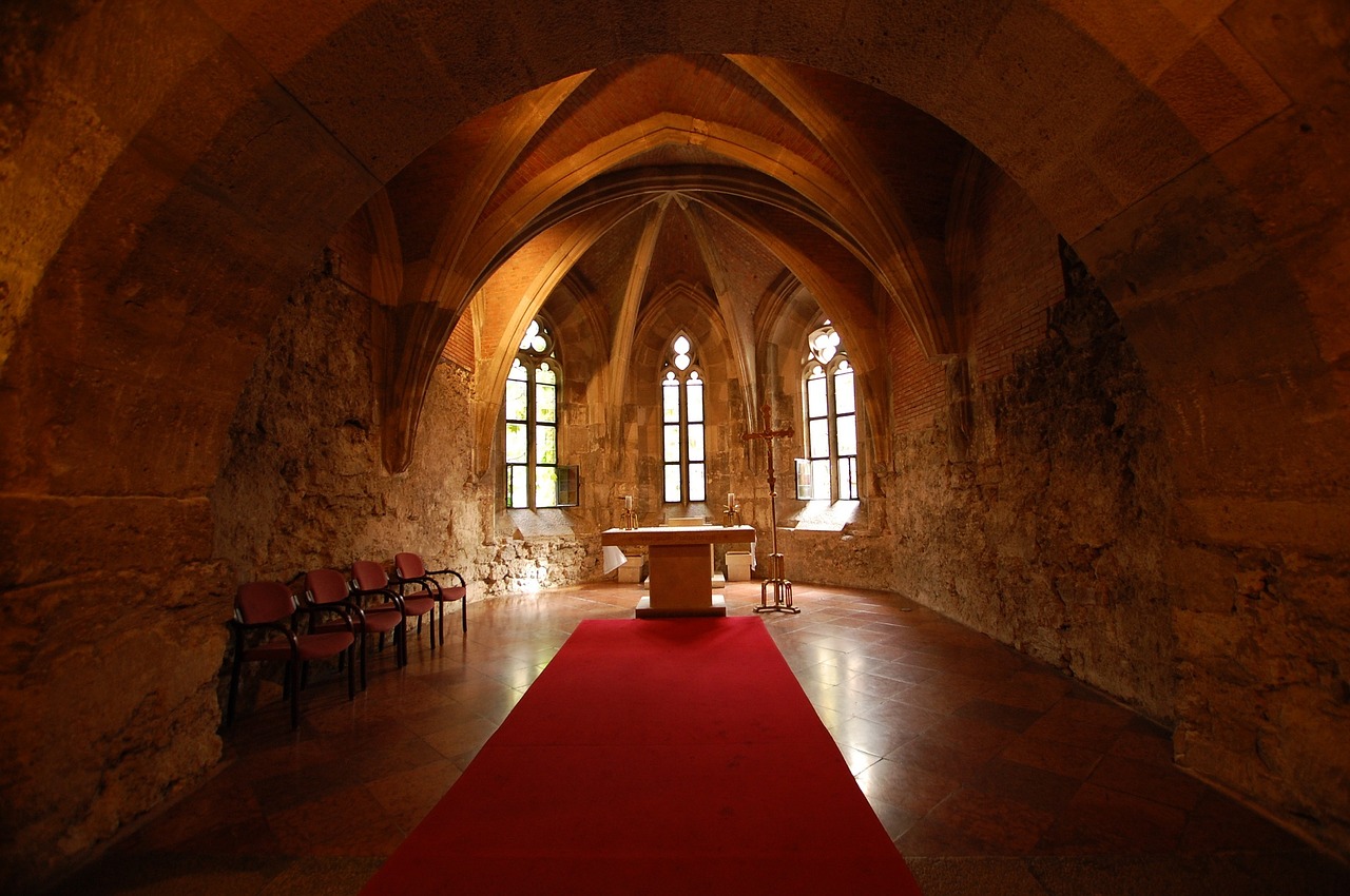 interior church buda castle palace free photo
