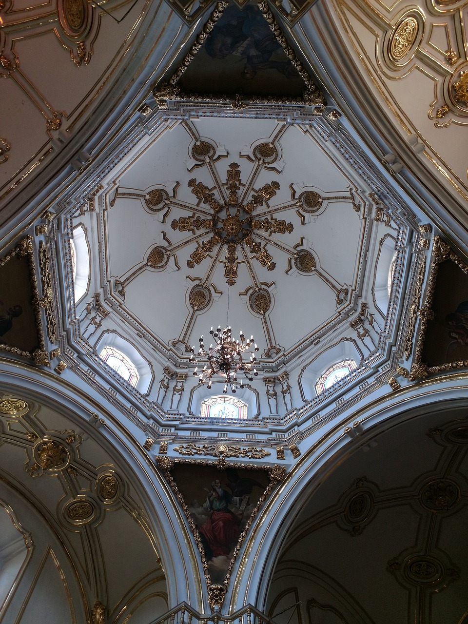 interior dome of church interior dome calotte free photo