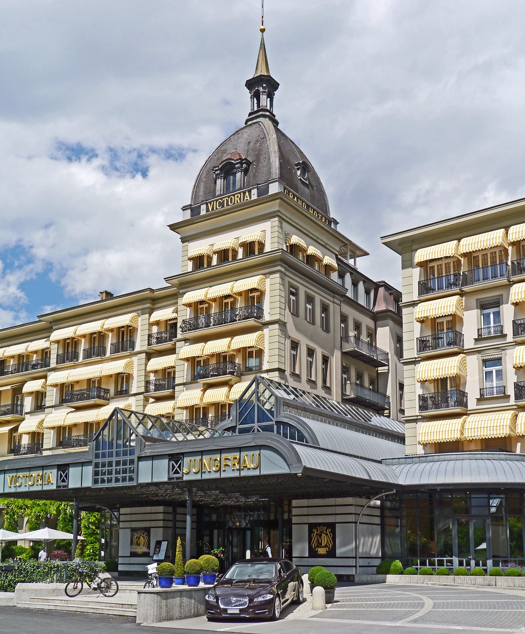 interlaken  grand hotel  victoria jungfrau free photo