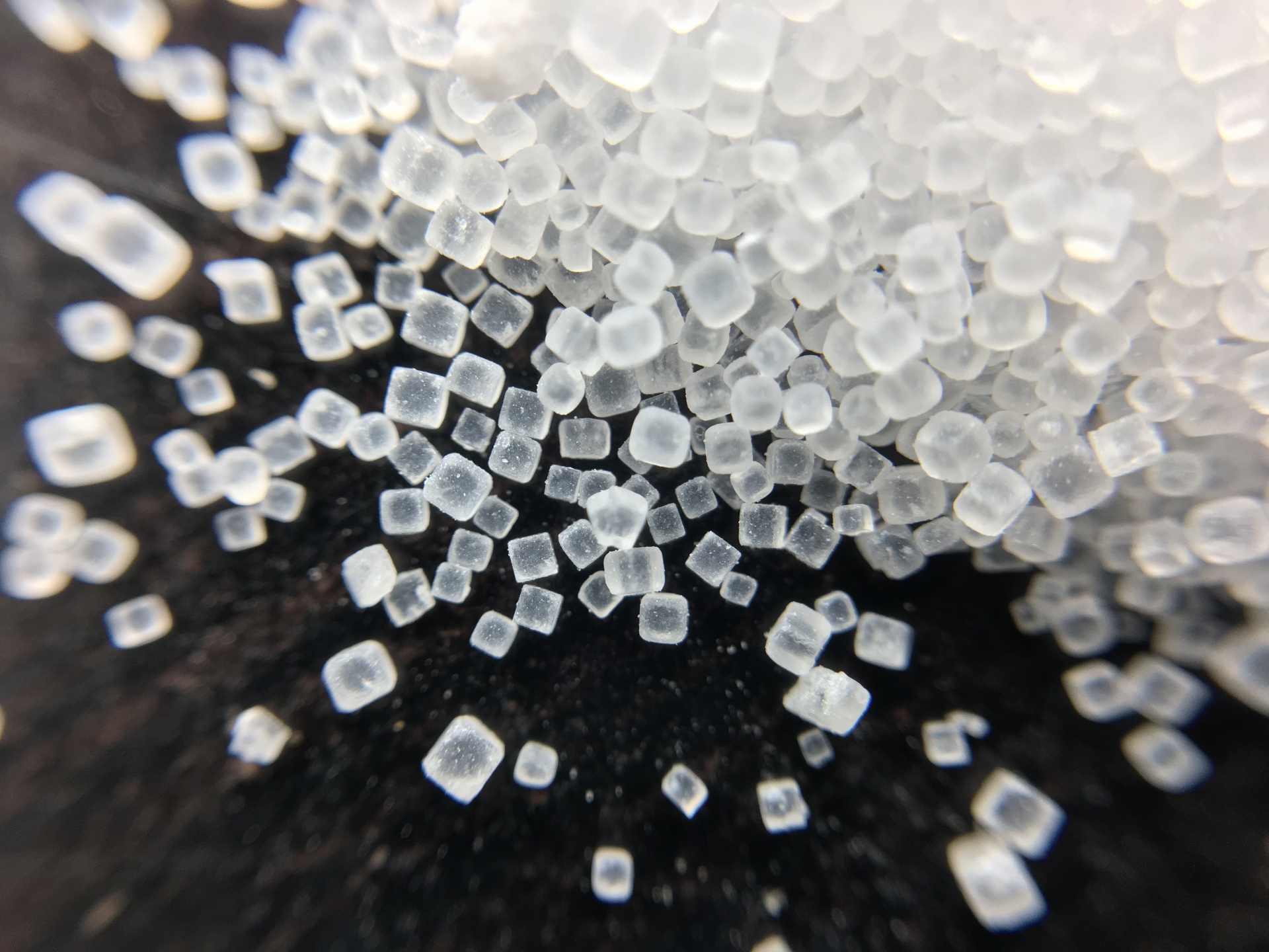 salt iodized crystal free photo