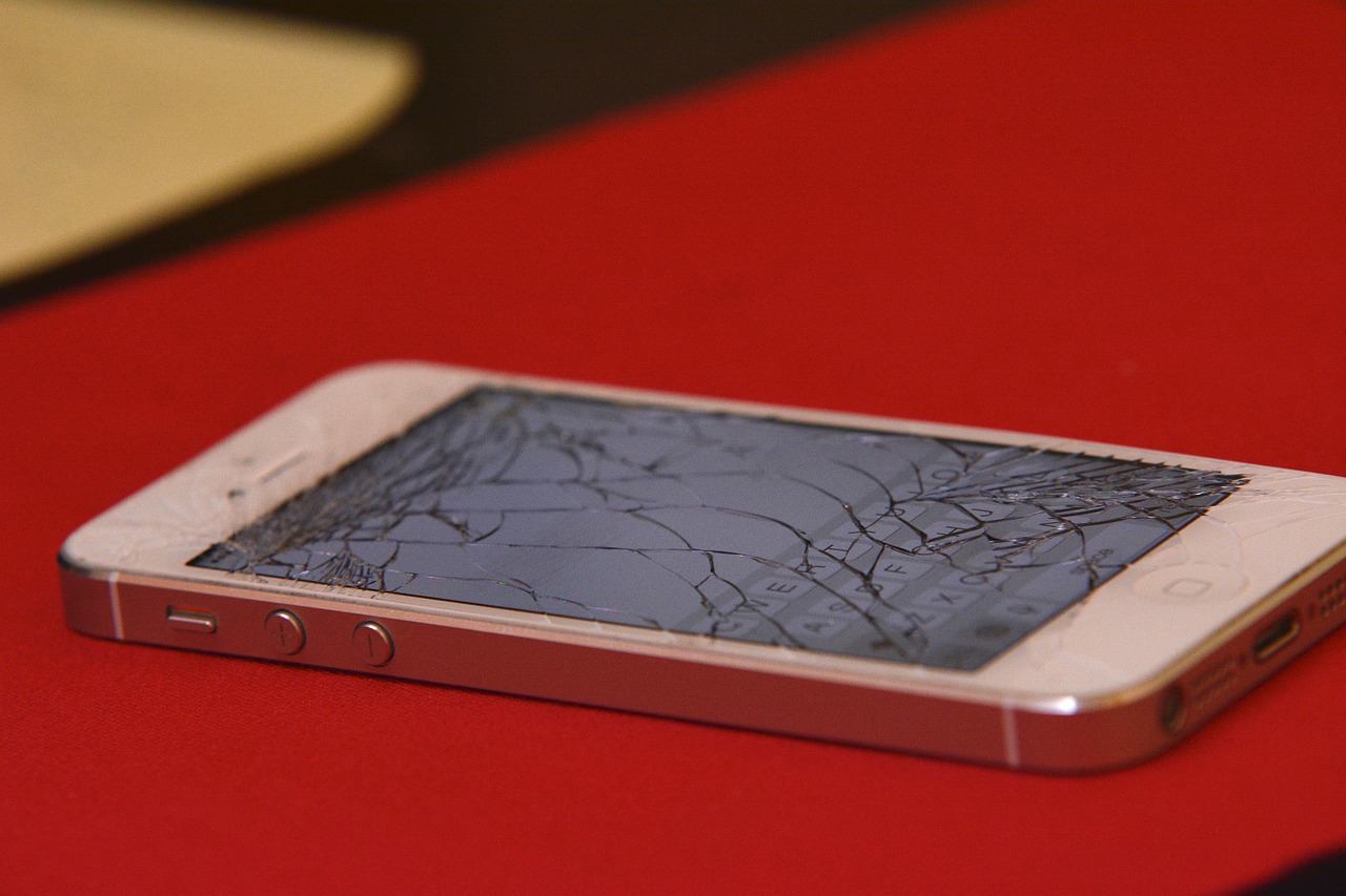 iphone cracked shattered free photo