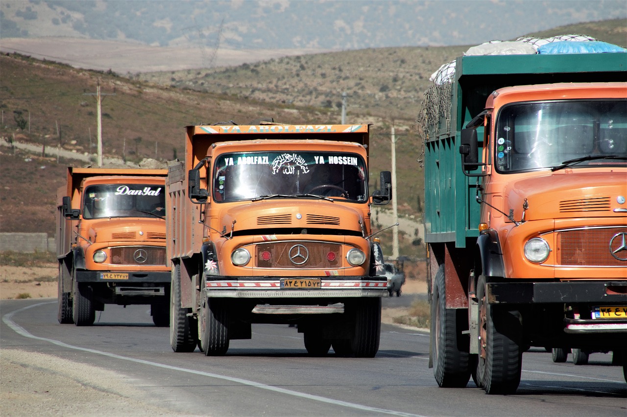 iran mercedes truck free photo