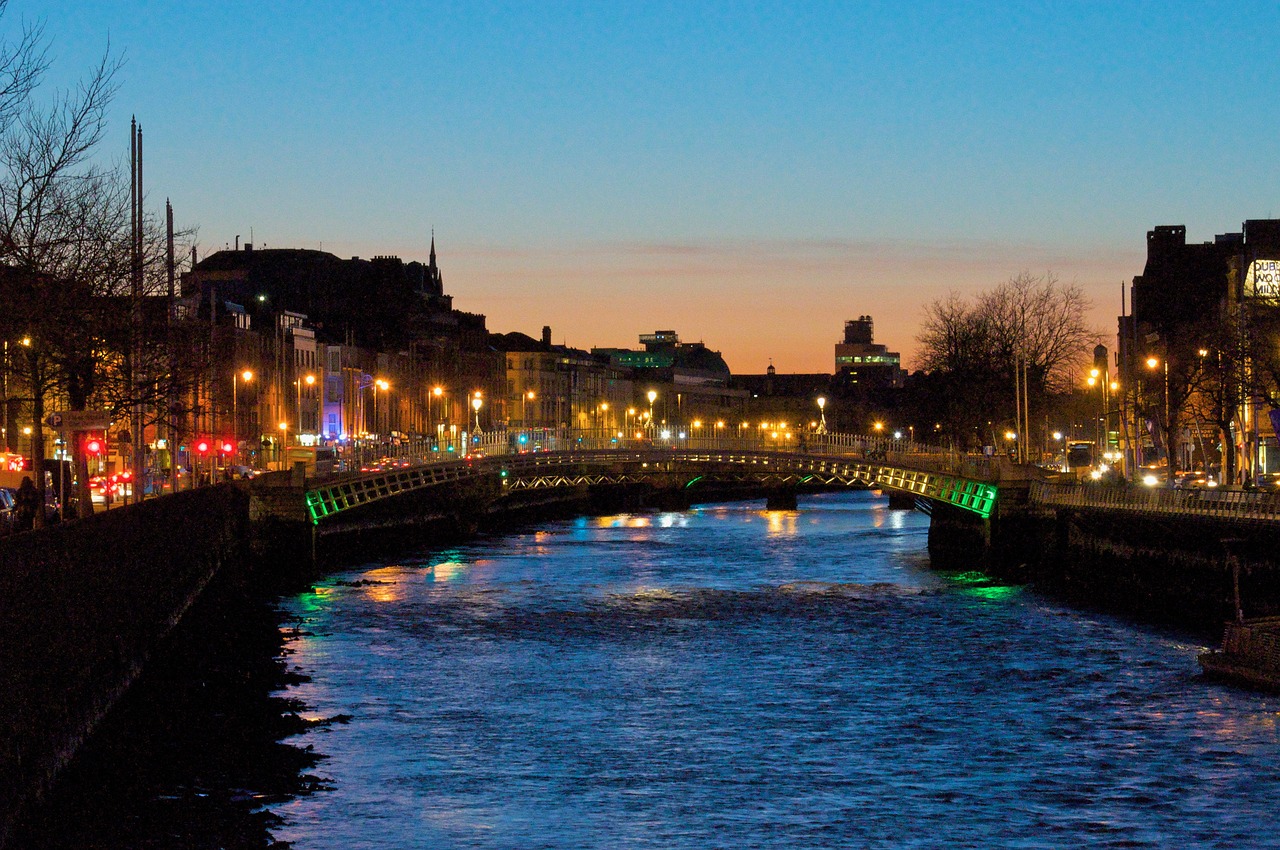 ireland  dublin  liffey free photo