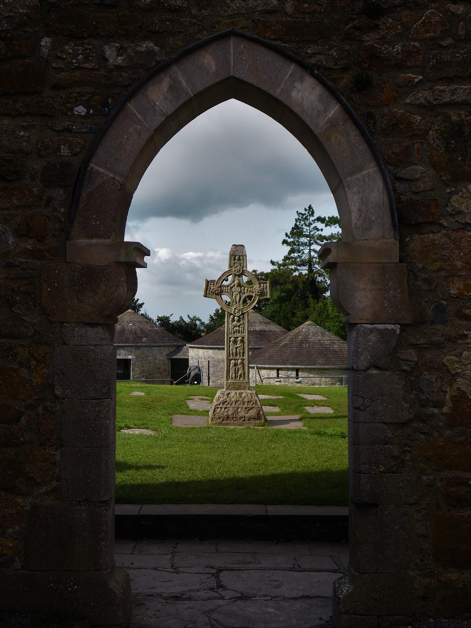 ireland  clonmacnoise  monastery free photo