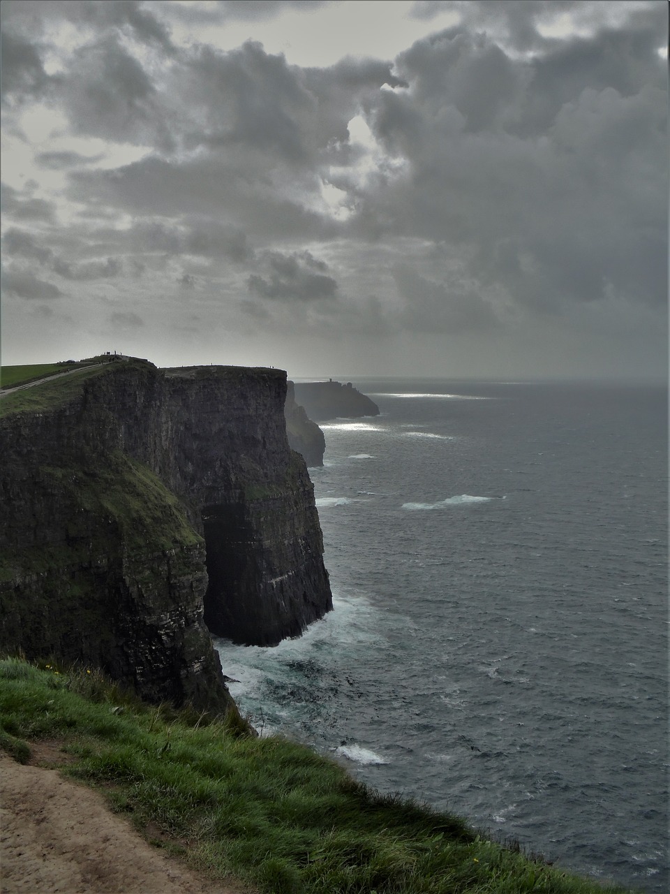 ireland  cliffs of moher munster  cliffs free photo