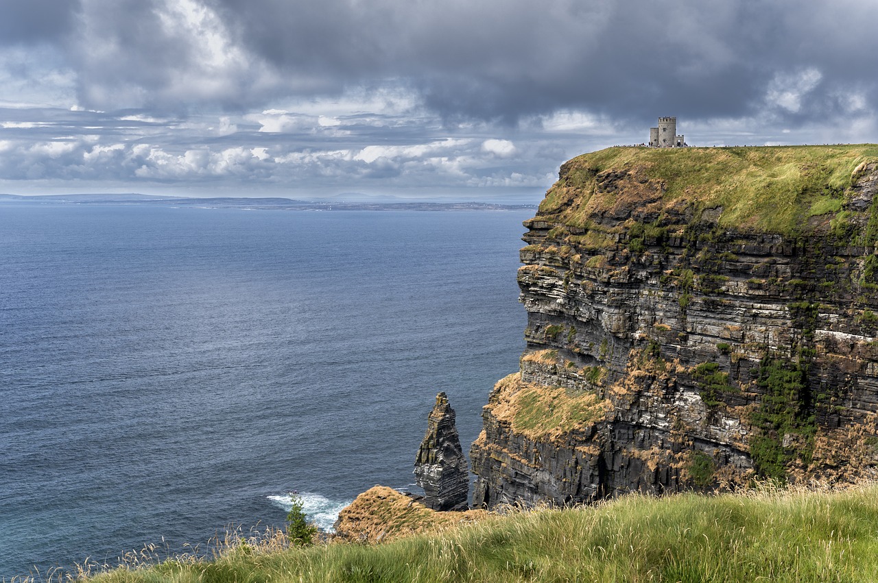 ireland  cliff  castle free photo