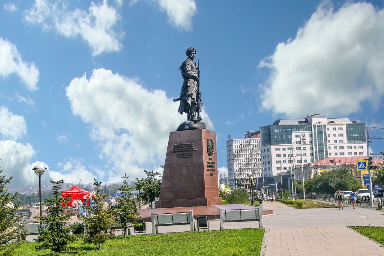 irkutsk monument architecture free photo