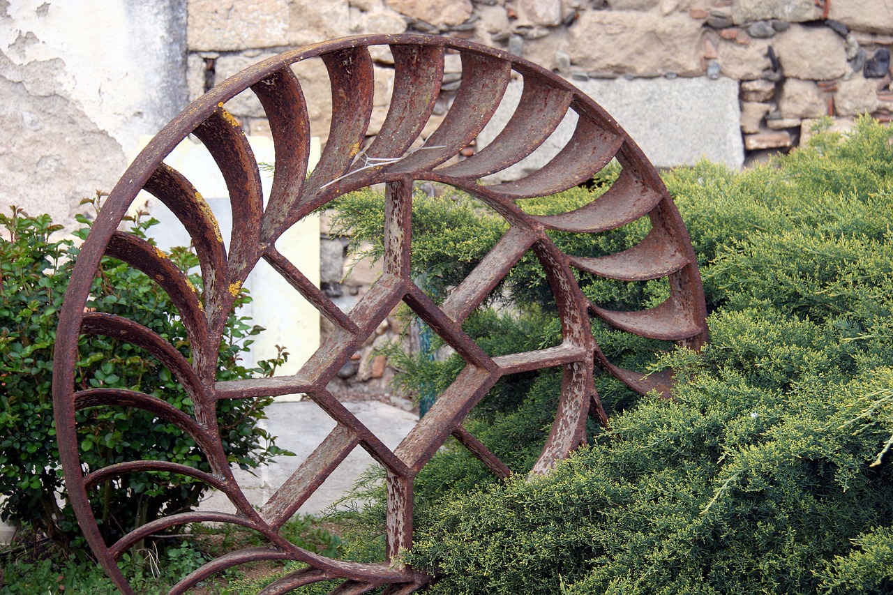 iron wheel old free photo