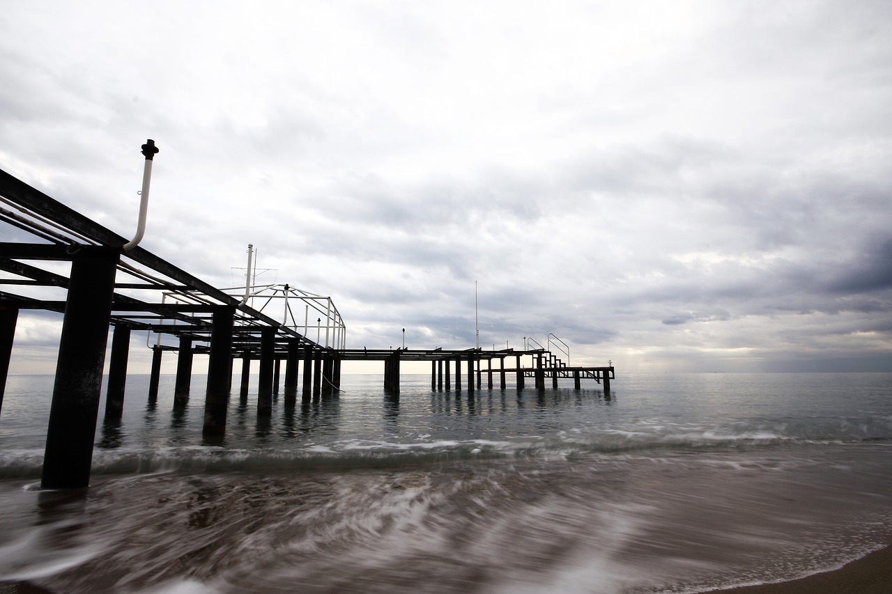 iskele marine storm free photo