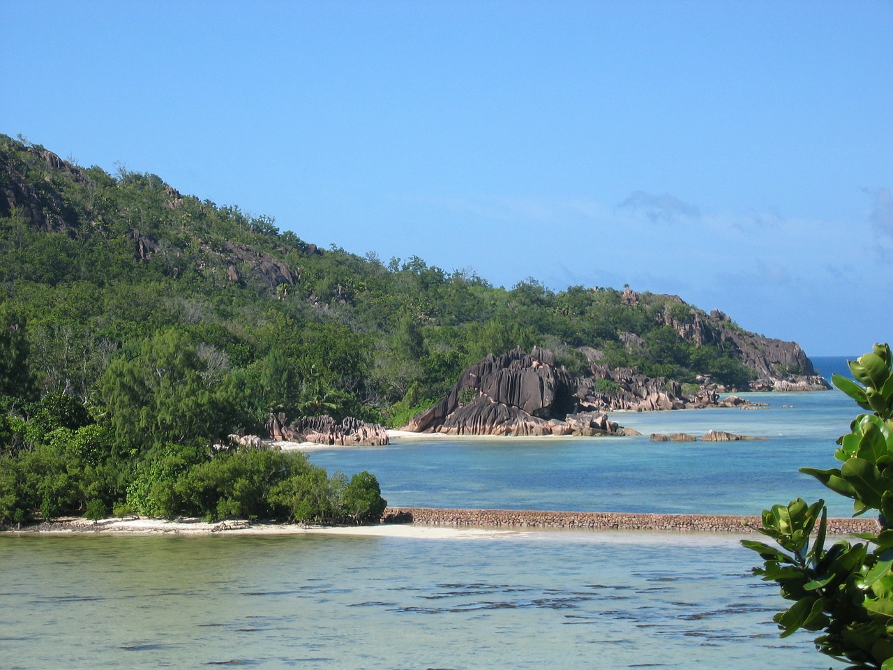 island bays seychelles free photo