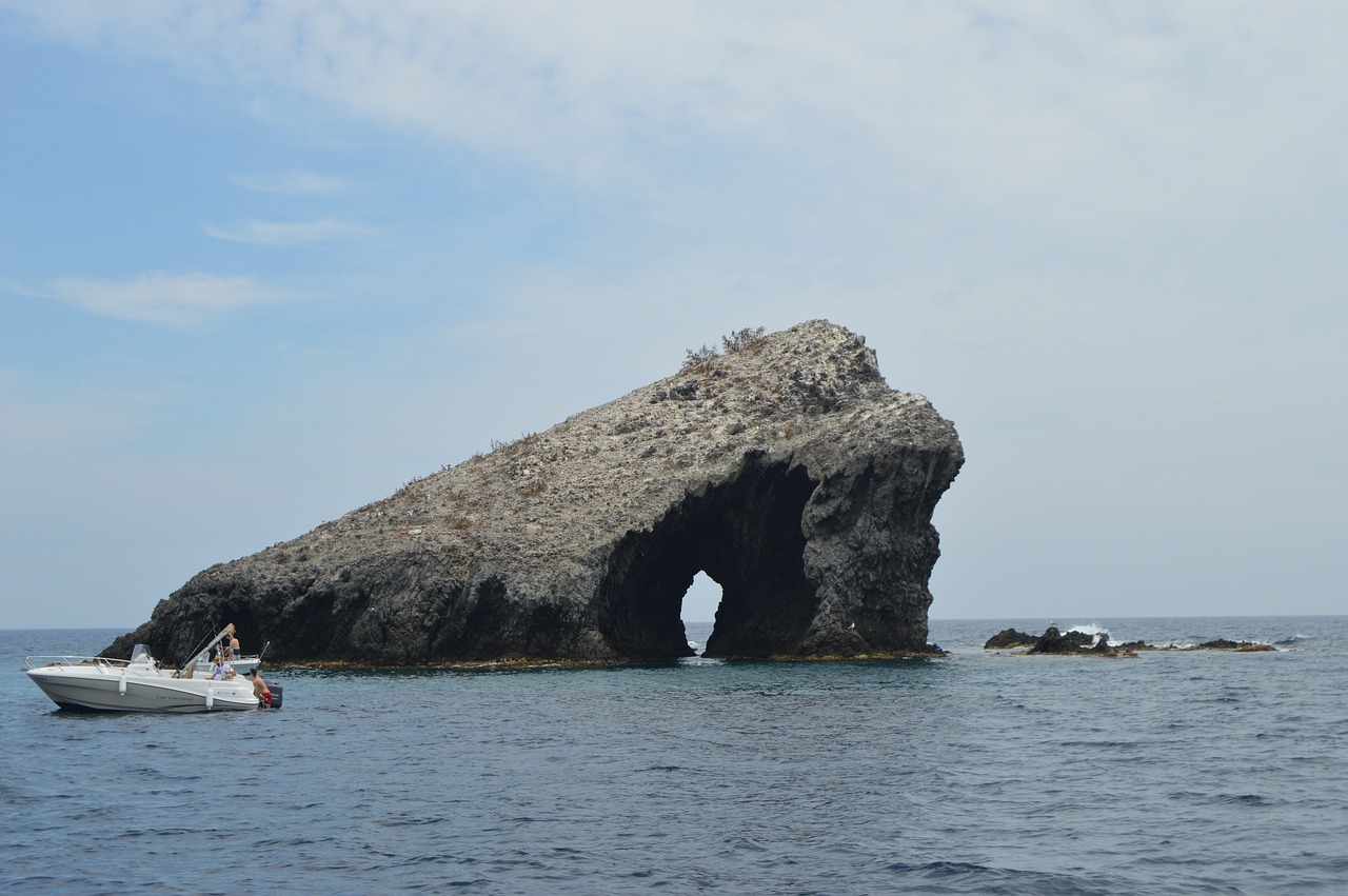 island boat beach free photo