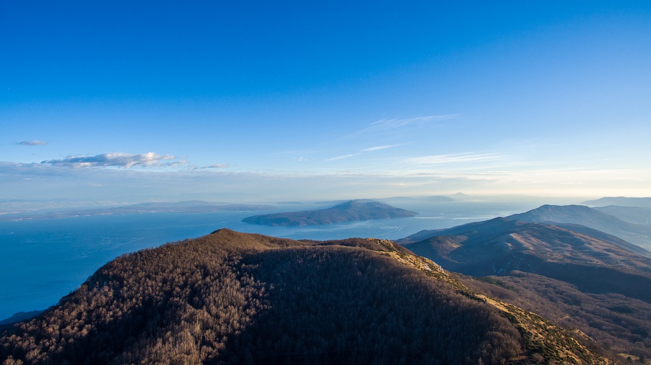 island island view mountain free photo