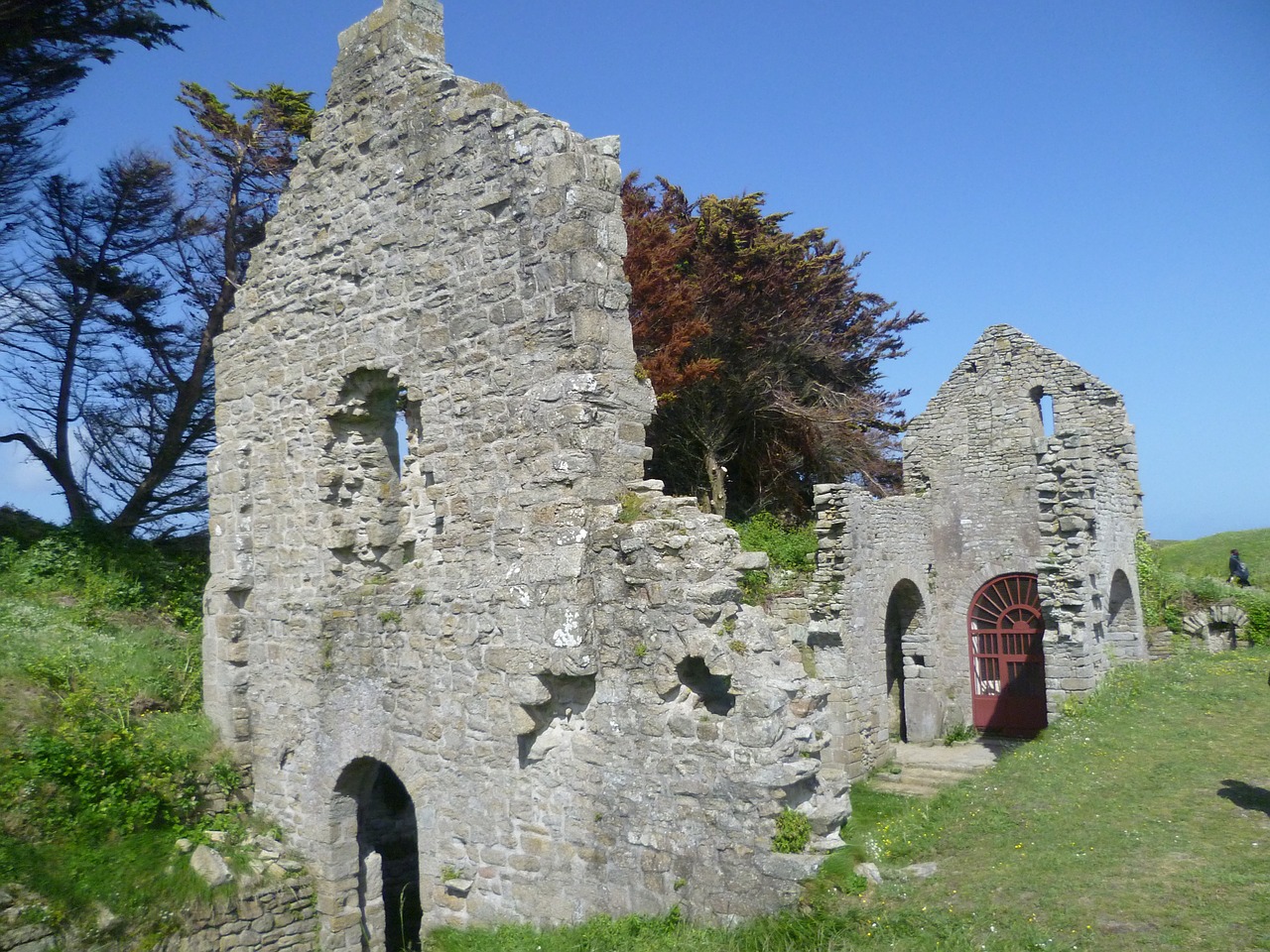 isle of batz ruin church free photo