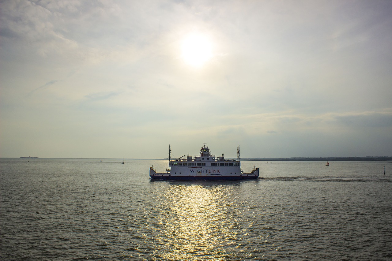 isle of wight ferry solent free photo