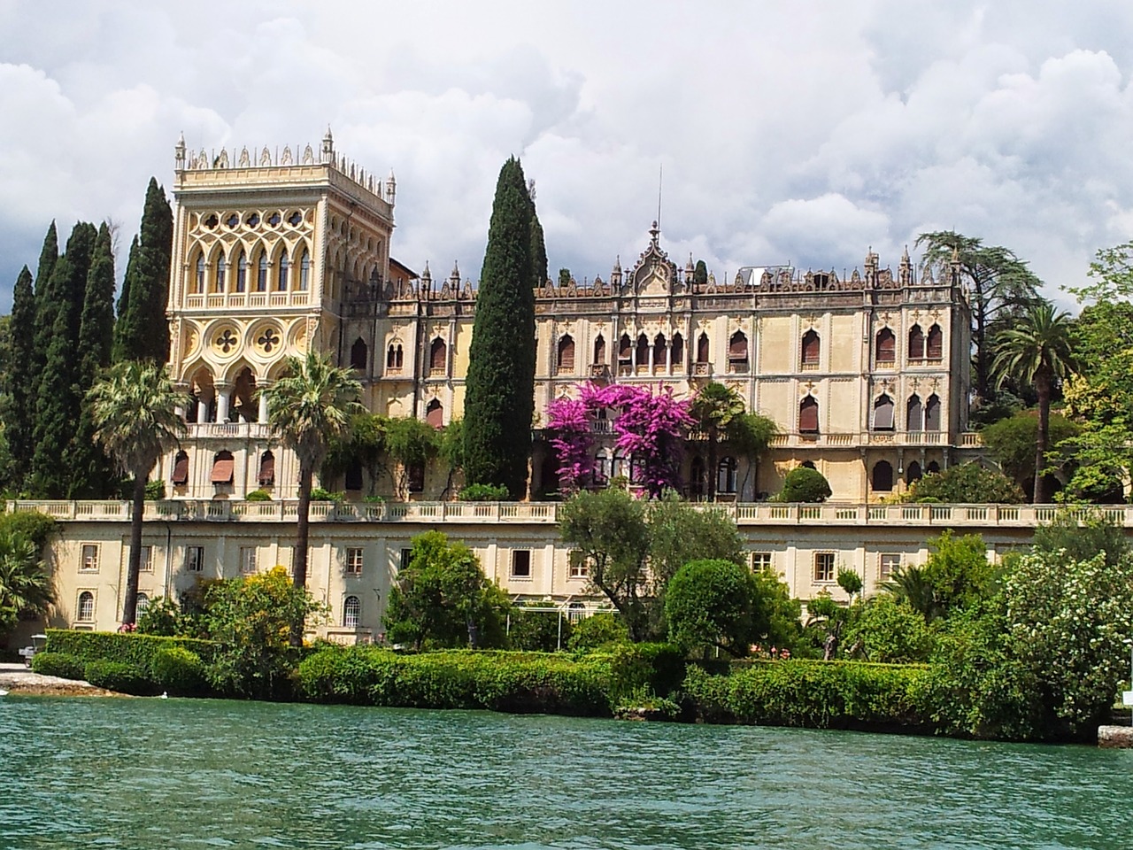 isola di garda castle old free photo