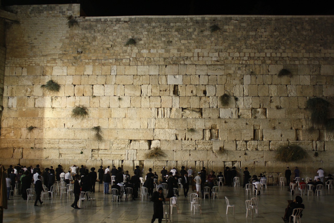 israel wall prayer free photo
