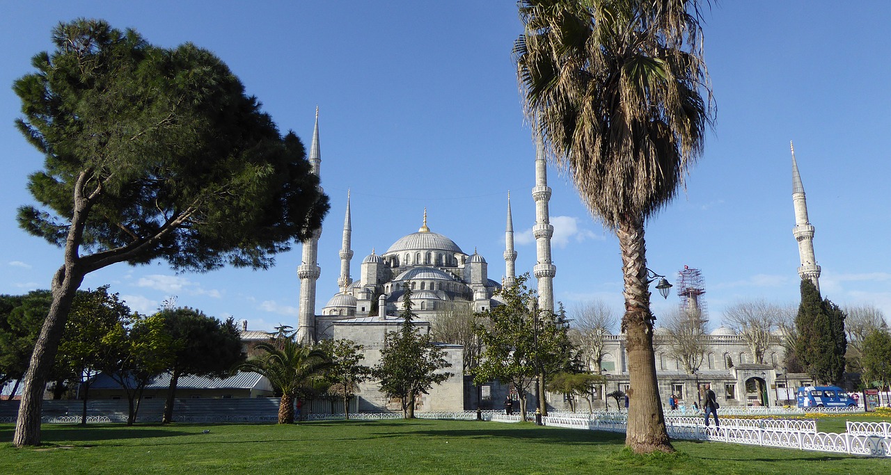 istanbul places of interest sultan ahmed mosque free photo