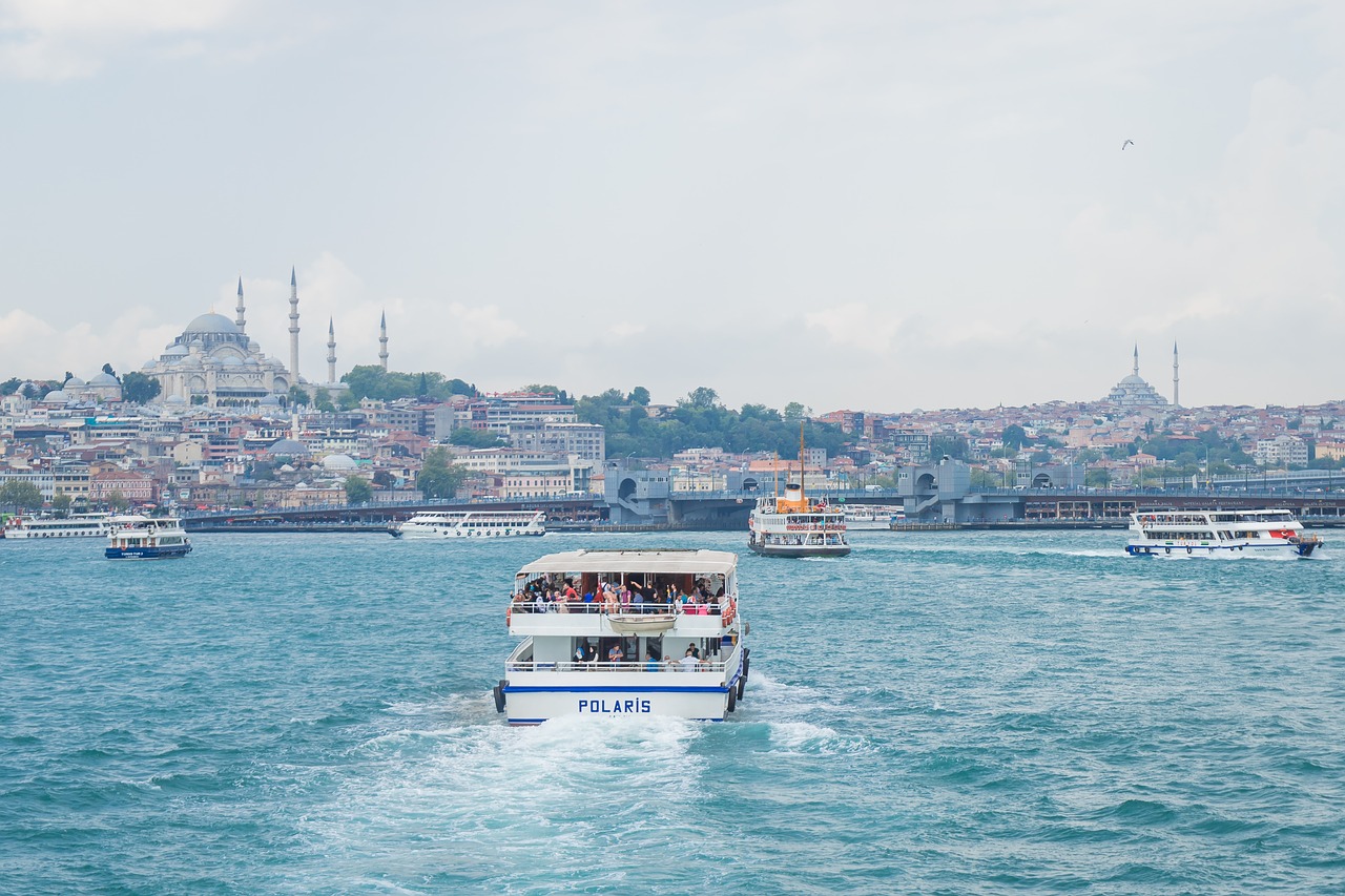 istanbul ship sultanahmet free photo