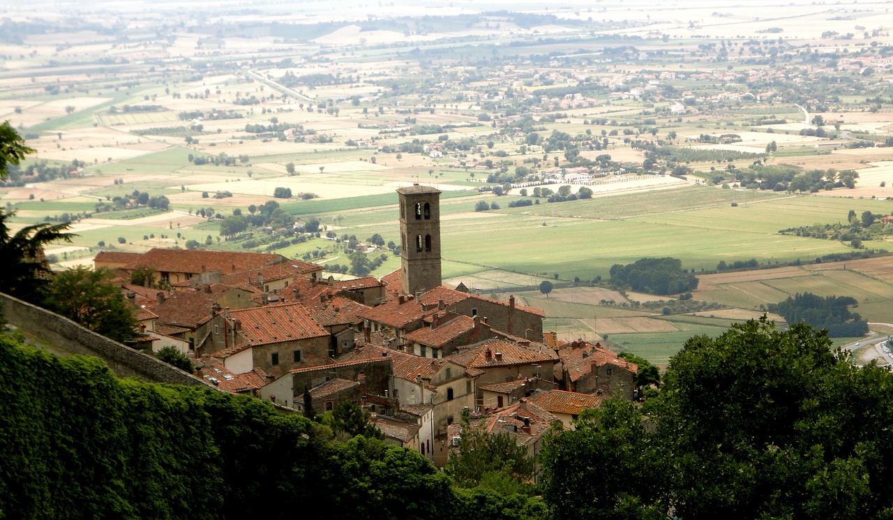 italian countryside tuscany free photo