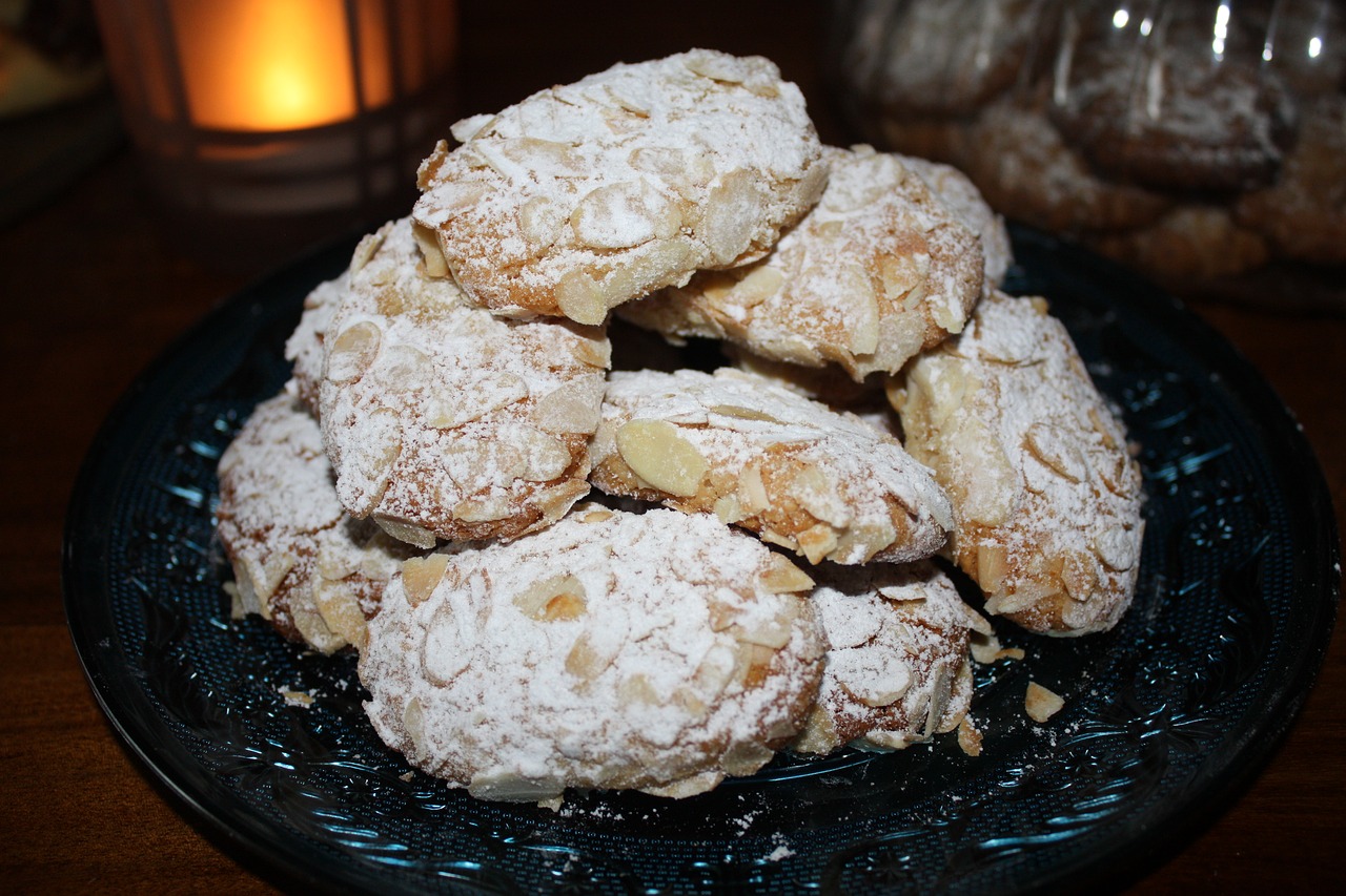 italian almond biscuits pastries christmas baking free photo