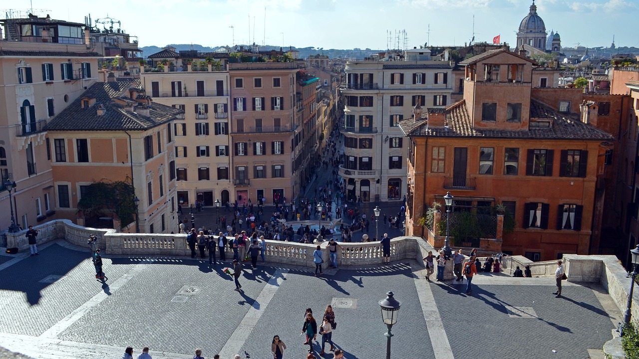 italy rome looking down the trevi fountain free photo