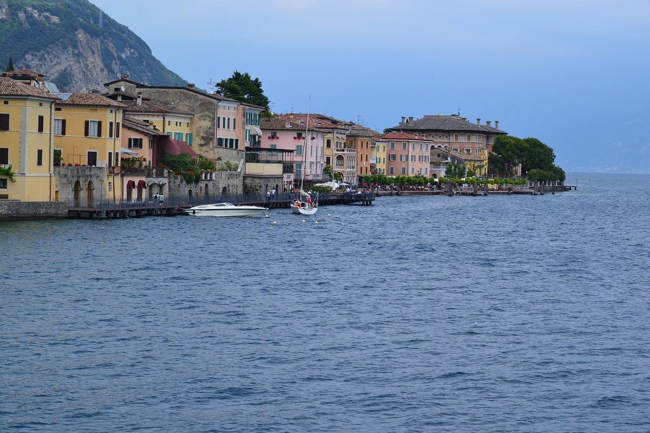 italy garda lake free photo