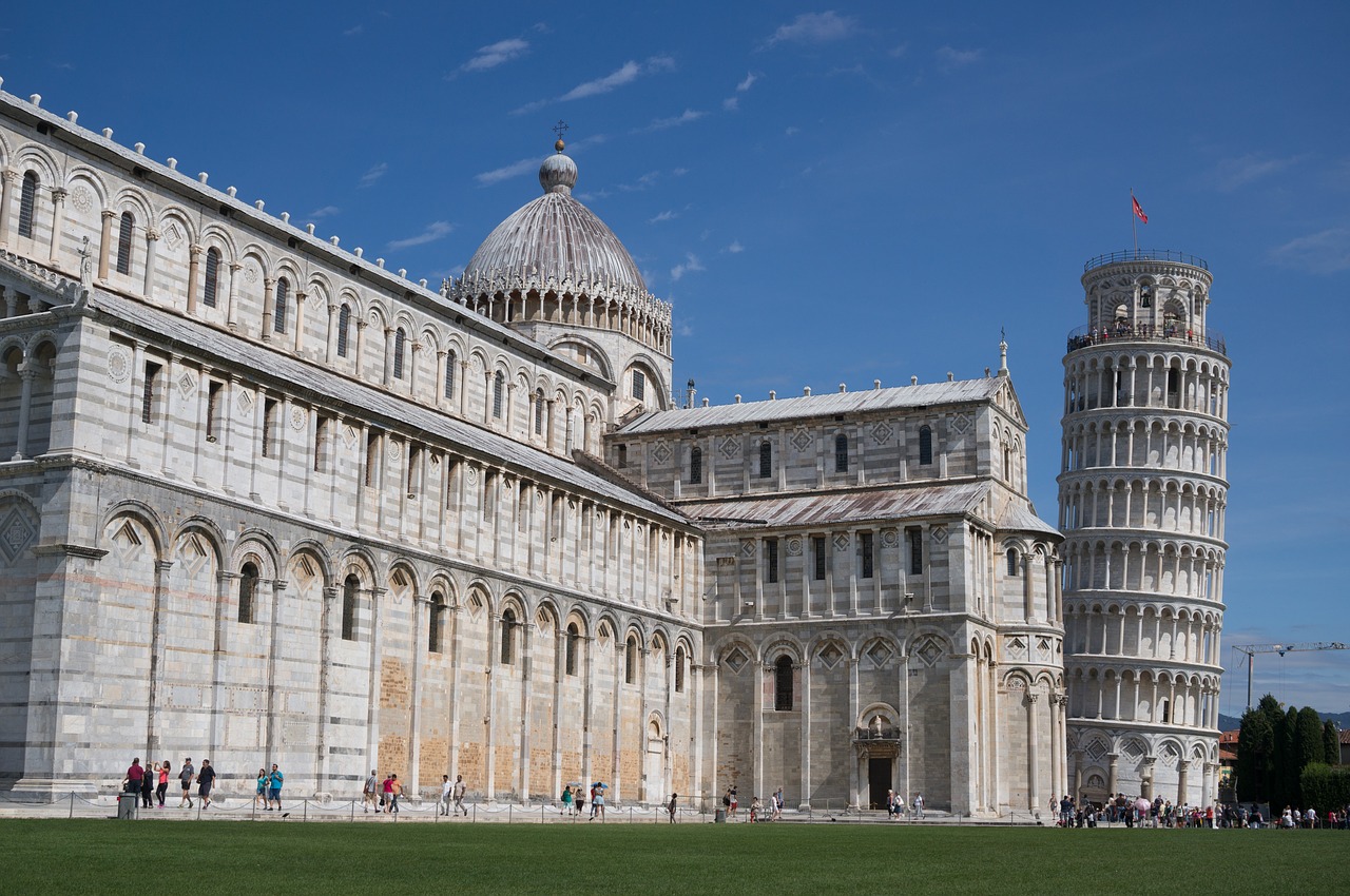 pisa building italy free photo