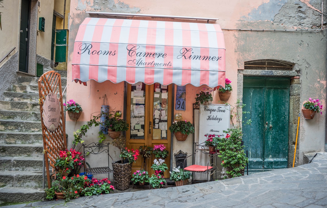 italy cinque terre store front free photo