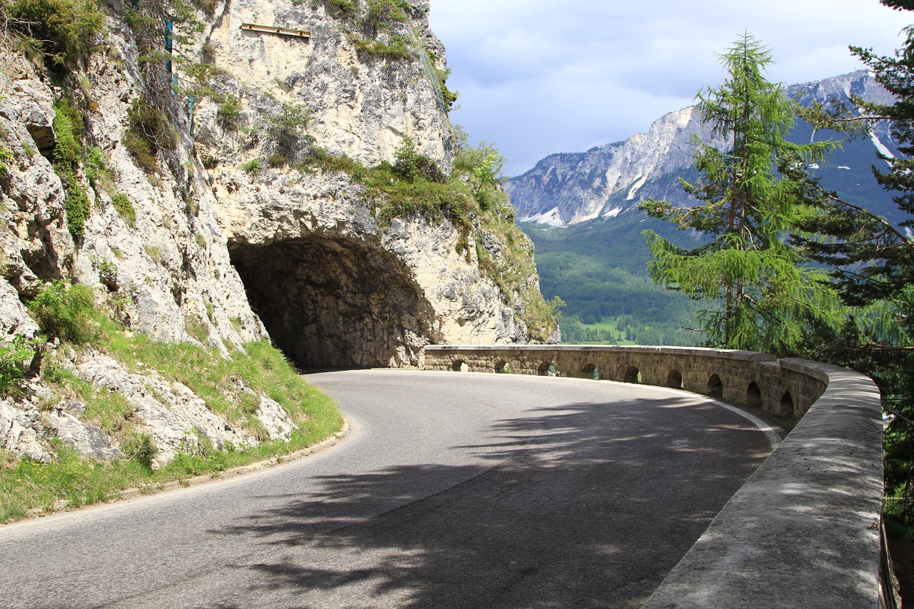 italy cortina d'ampezzo dolomites free photo