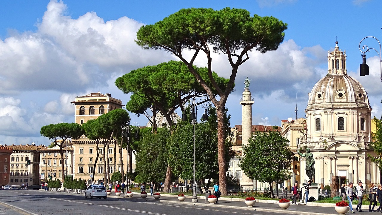 italy rome building free photo