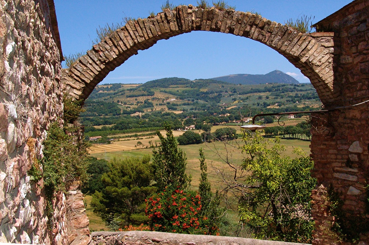 italy arch landscape free photo