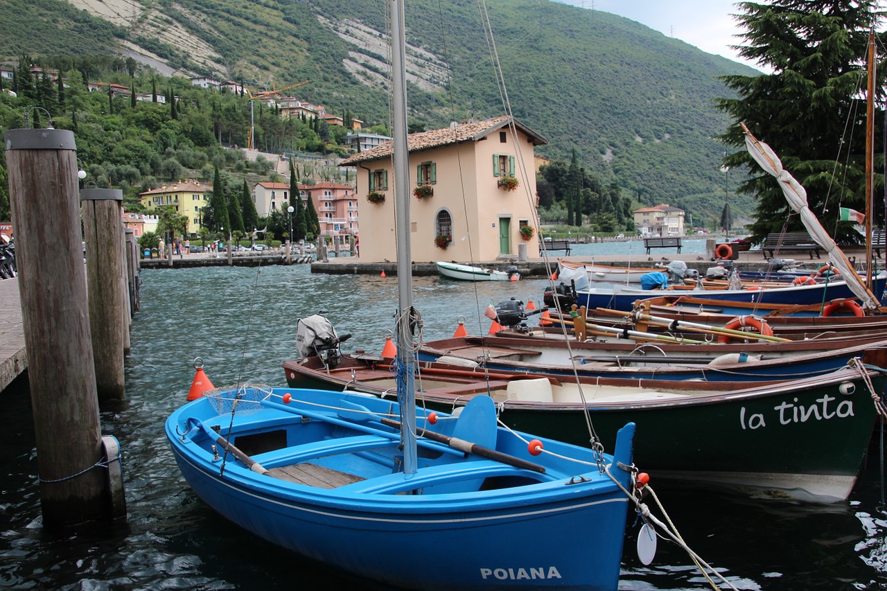 italy europe garda lake free photo