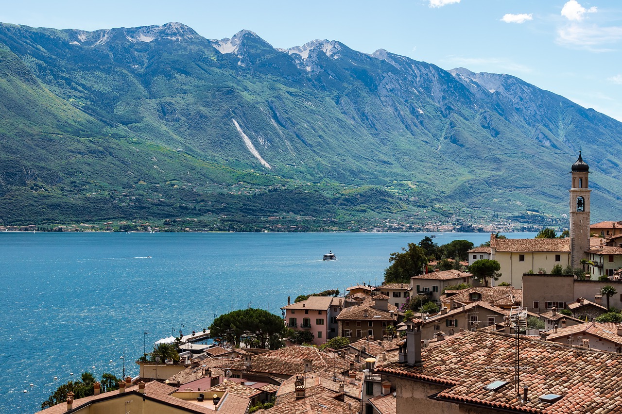 italy lake view free photo