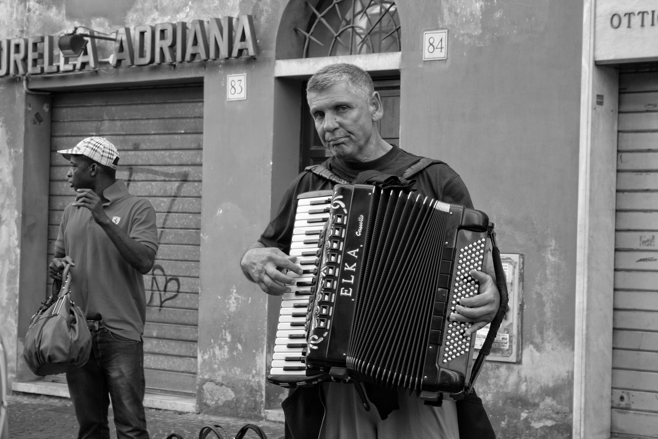 italy rome accordion free photo